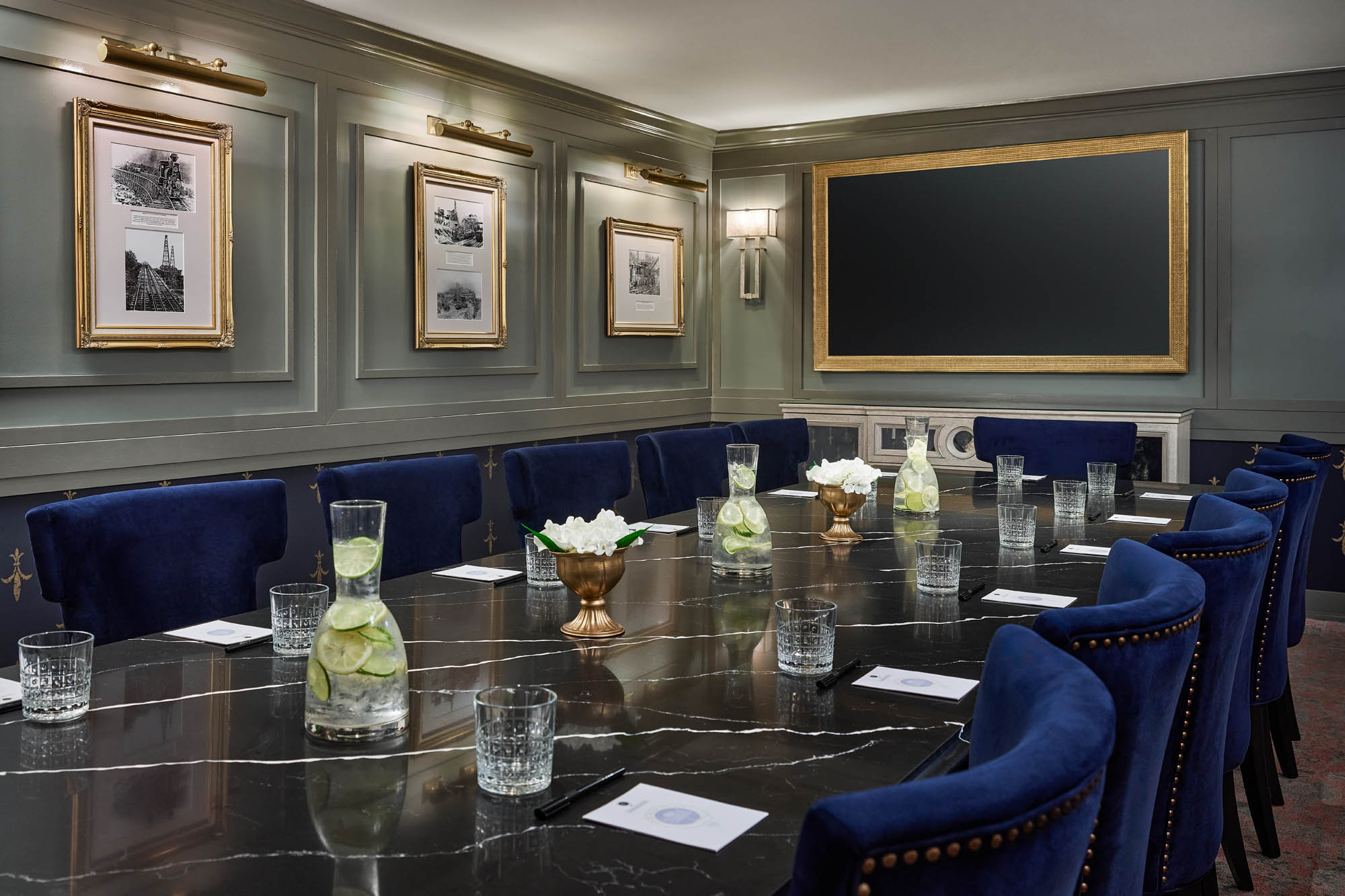 corporate-meeting-space-near-penn-state-university-carnegie-house